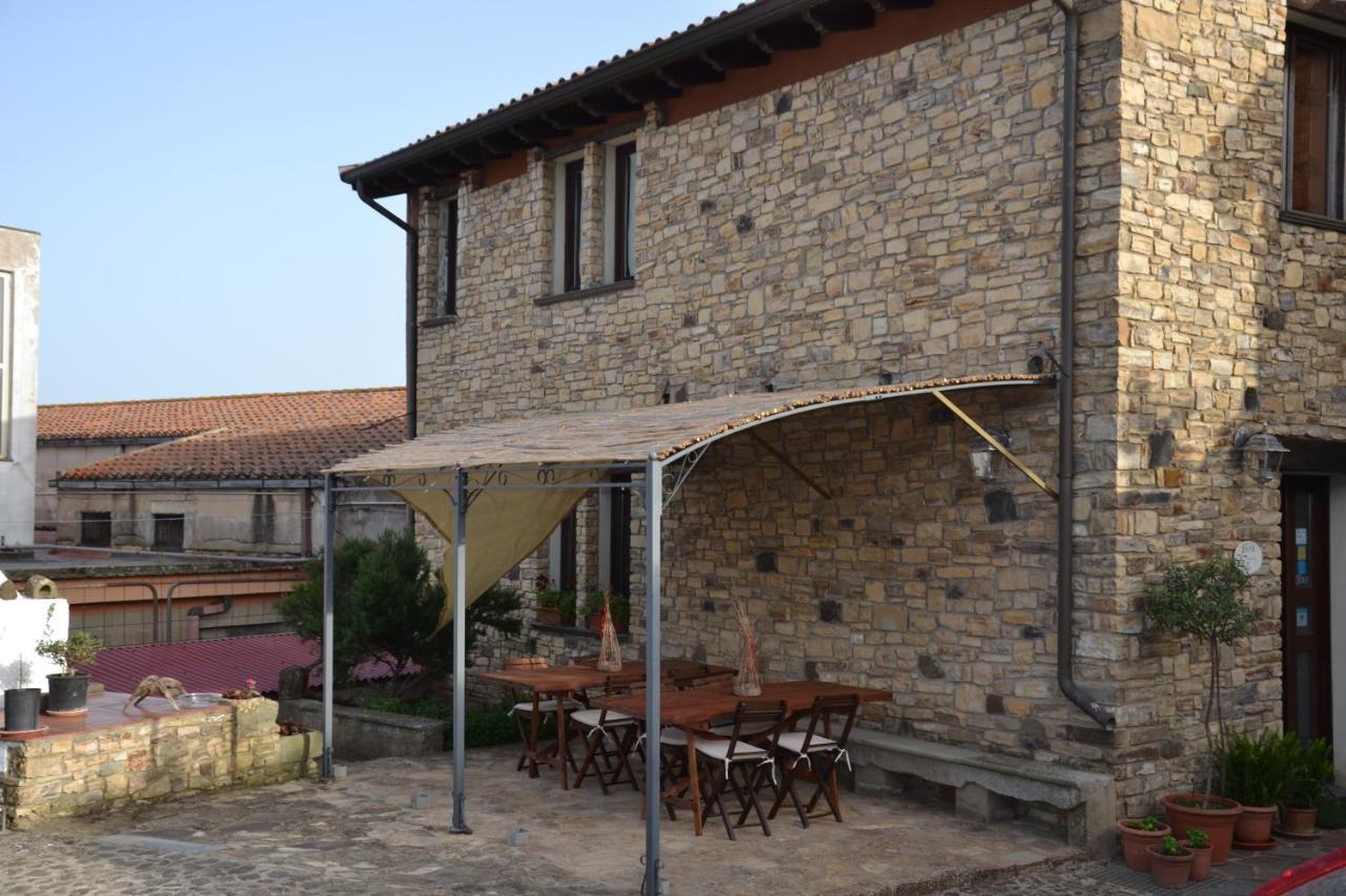 B&B Sa Muredda Sardara Exterior foto