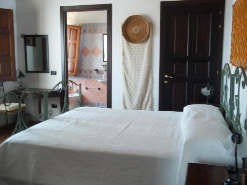 B&B Sa Muredda Sardara Quarto foto